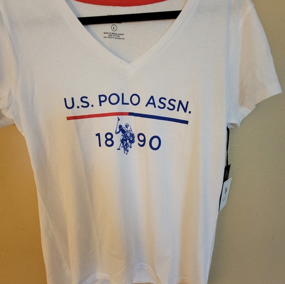 U.S. Polo Assn. White V-Neck Women's Top Size Large $13 - Picture 1 of 5